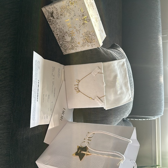 Women’s gold Dior necklace - Picture 5 of 12